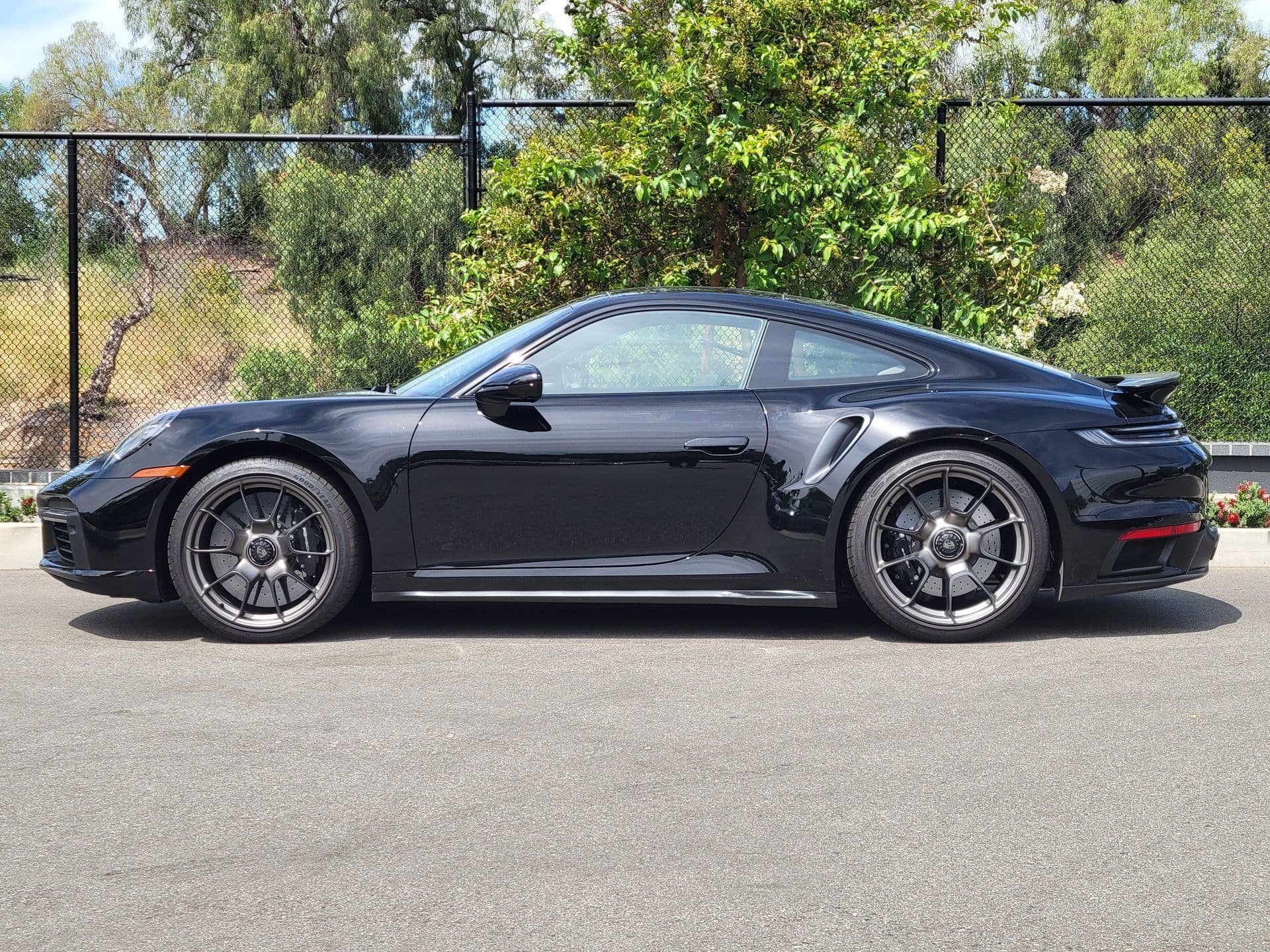 2025 Porsche 911 photo 3