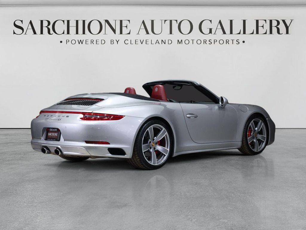 2017 Porsche 911 photo 3