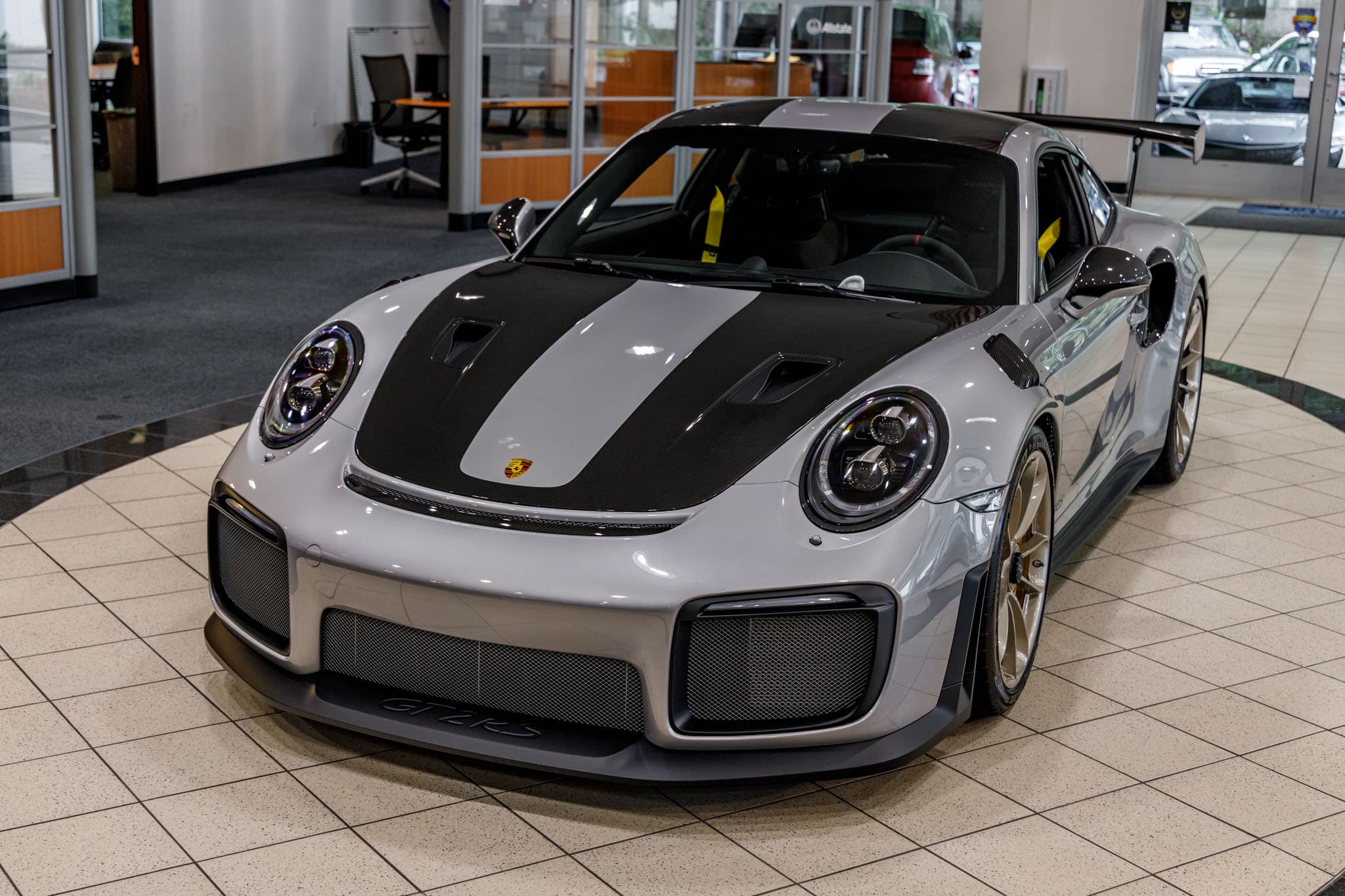 2019 Porsche 911 photo 2