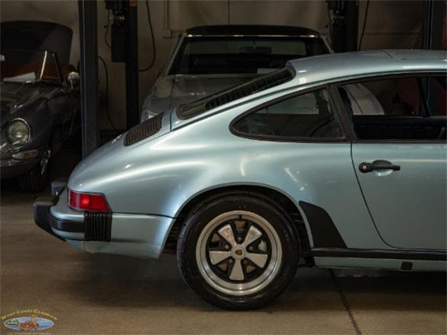 1982 Porsche 911 photo 2