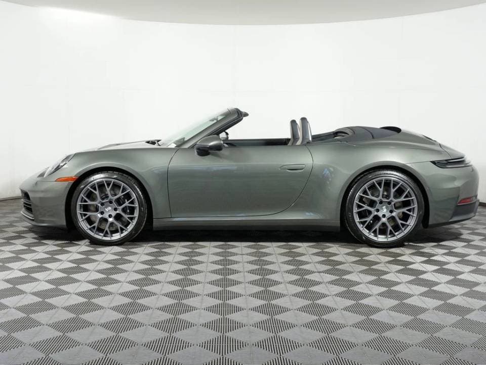 2026 Porsche 911 photo 3