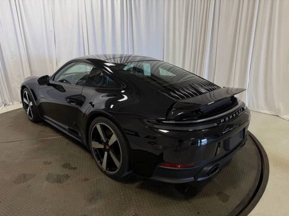 2026 Porsche 911 photo 2