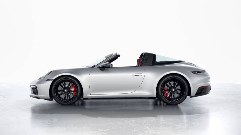 2023 Porsche 911 photo 3