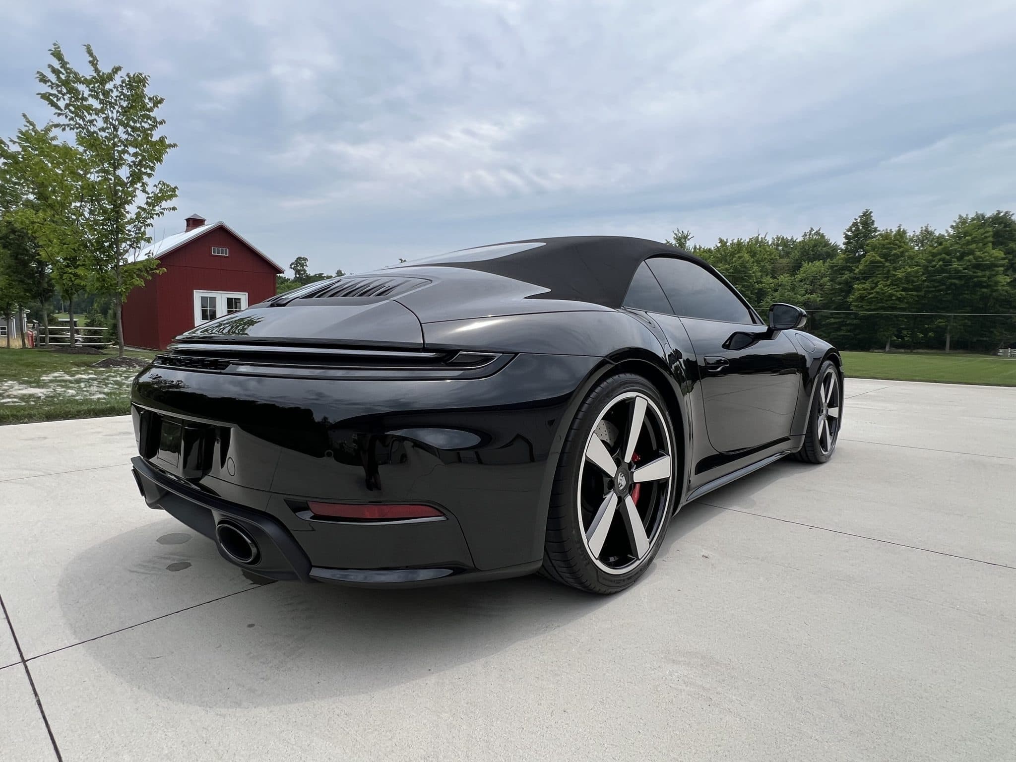 2025 Porsche 911 photo 4