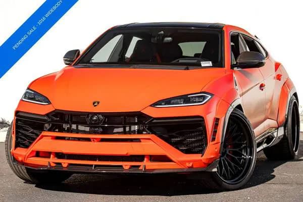 2025 Lamborghini Urus photo 1